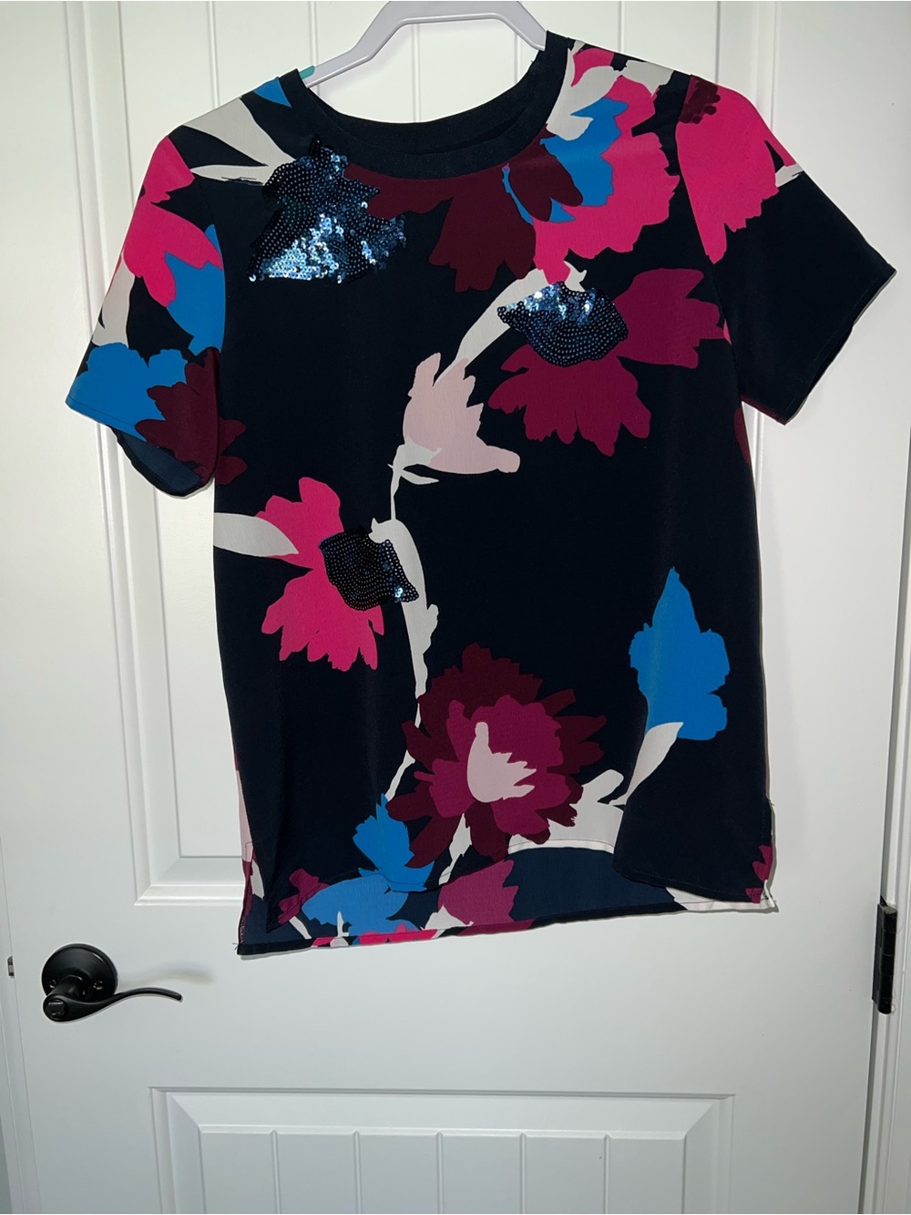DKNY Black Floral Short Sleeve Blouse with Pink & Blue Blooms. Extra small.